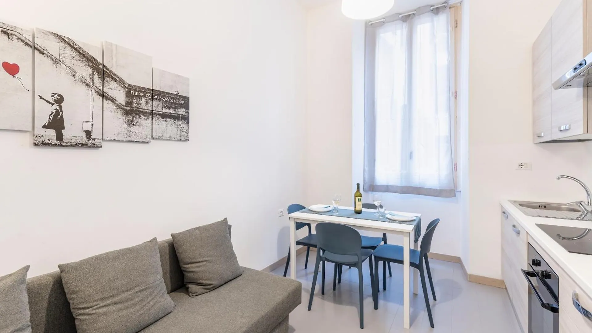 Hostly - Michelangelo Suite Midtown-Center Of Rome Italy