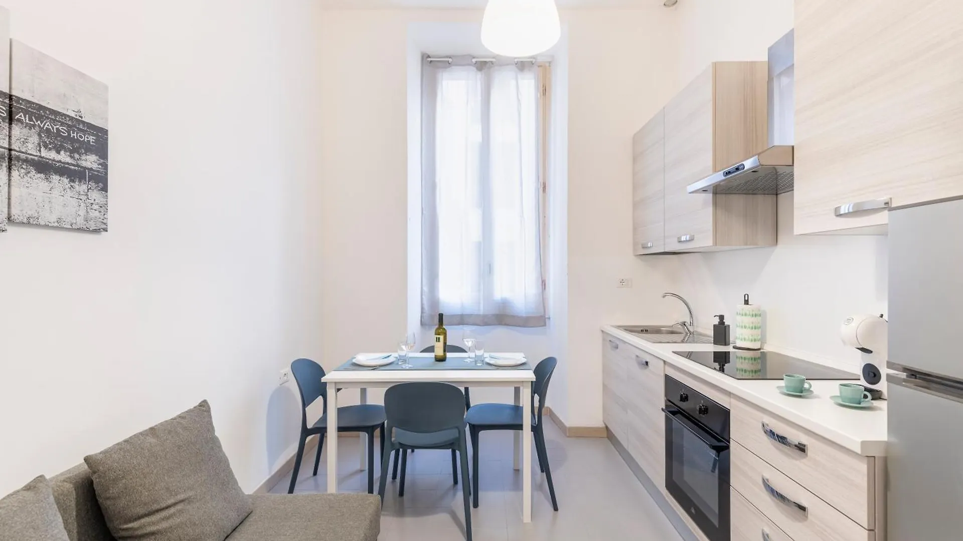 Hostly - Michelangelo Suite Midtown-Center Of Rome Italy