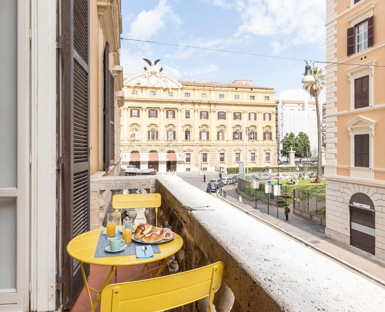 Hostly - Michelangelo Suite Midtown-Center Of Rome 0*,  Italy