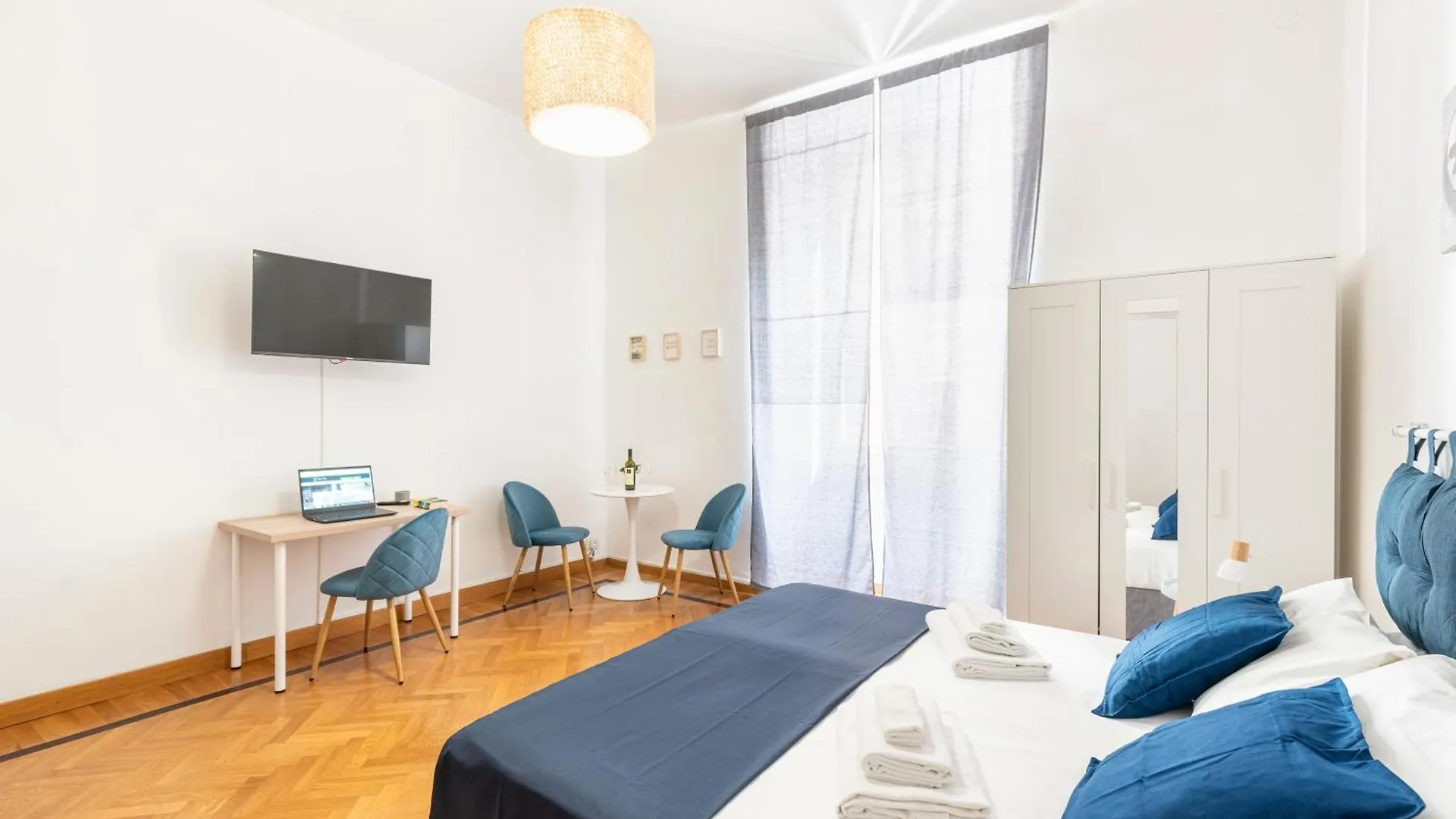 Hostly - Michelangelo Suite Midtown-Center Of Rome Italy